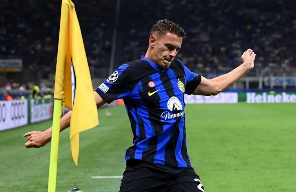 Prapaskena: Asllani nuk shkoi tek Bologna pasi kërkonte garanci për vendin e titullarit dhe 2 mln euro në vit