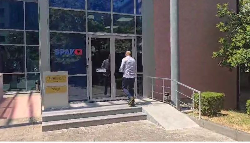 Pretendon se i kanë vjedhur vota, Aulon Kalaja paraqitet në SPAK