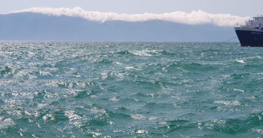 Pritet përkeqësimi i motit/ Autoritetet detare në Vlorë: Të shtunën do të ndalohet…