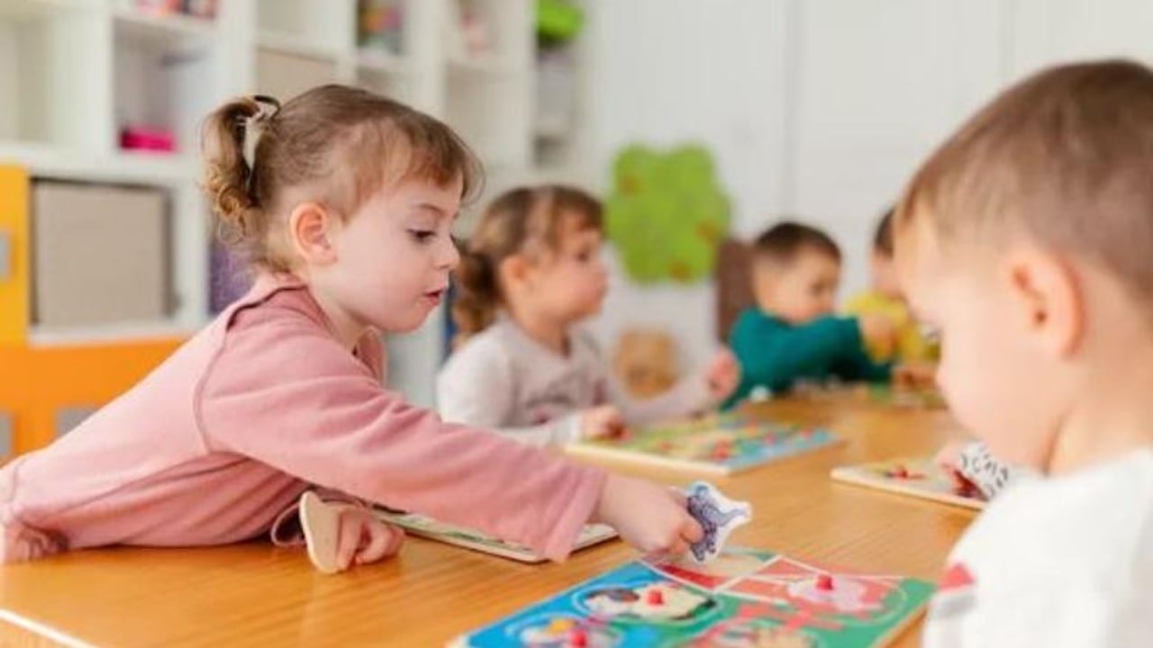 Qëlloi me shuplakë një fëmijë në kopsht, procedohet penalisht edukatorja në Tiranë