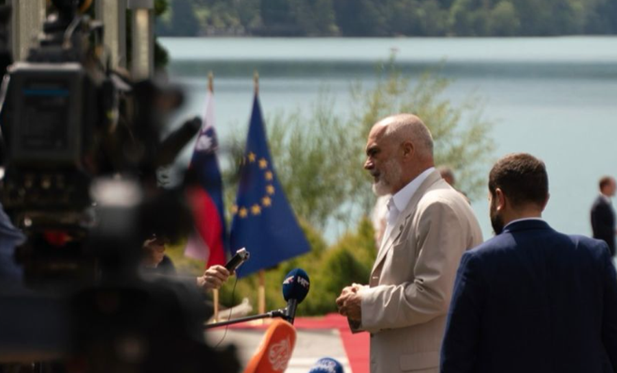 Rama drejt Sllovenisë për Forumin Strategjik të Bledit, ja pjesëmarrësit e tjerë