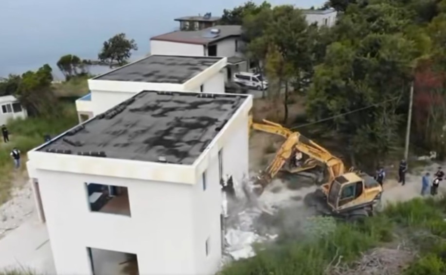 Rama ndan pamjet e aksionit te Kepi i Rodonit: Jo më objekte të paligjshme! “Symbyllurit” polici…