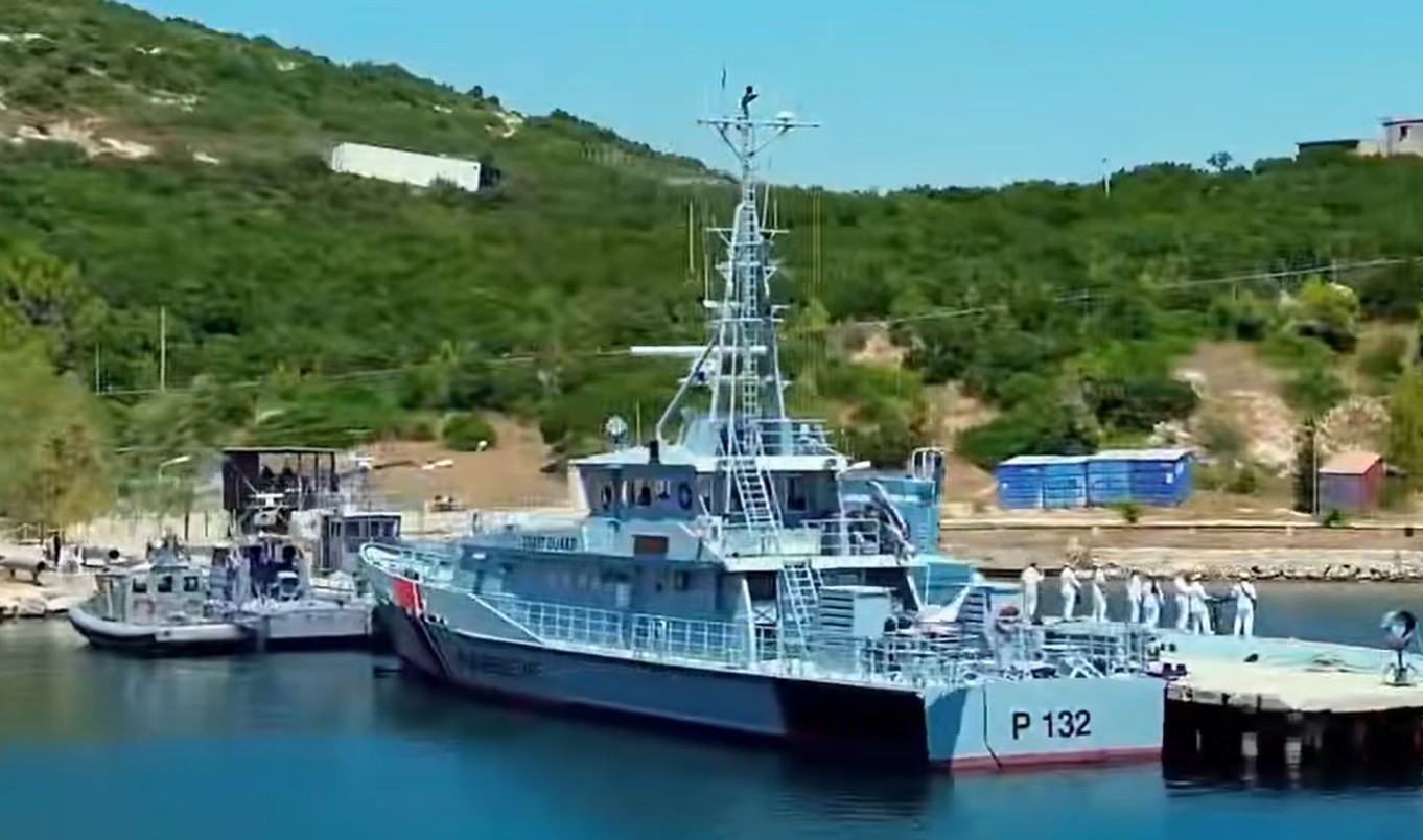 Rama: Nga nëndetësja e Luftës së Ftohtë, në një skenë arti dhe muzike në Pashaliman