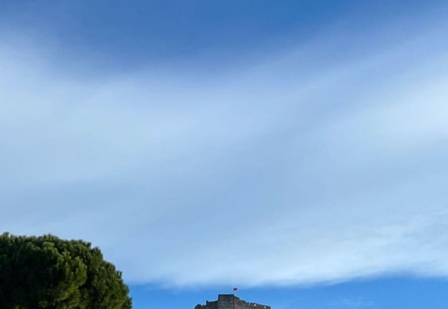 Reshje shiu në zonat malore, temperaturat deri në 36 gradë! Parashikimi i motit për sot