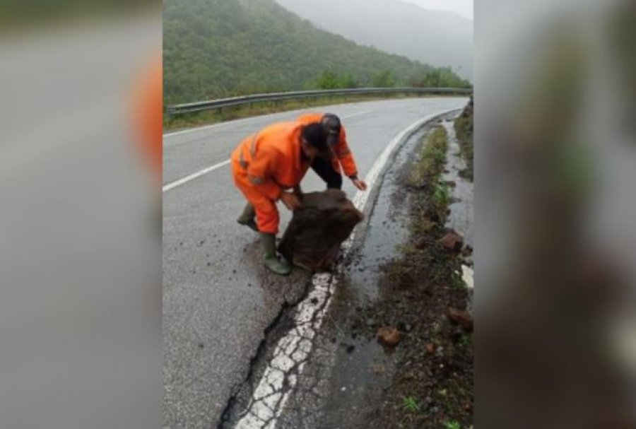 Reshjet e dendura të shiut probleme të mëdha në Burrel-Milot, rrëshqitjesh gurësh