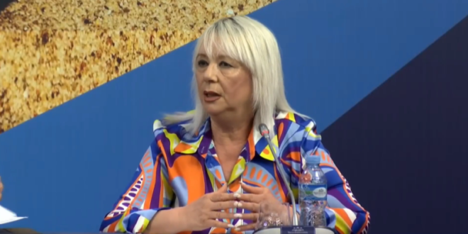 ‘Sarajet e Surrelit janë ngritur mbi tokë të grabitur’, Kalaja: Ja kush zyrtar është i përfshirë