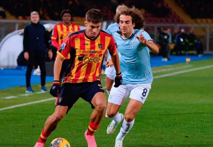 Sezon special në Serie A, lojtarit të kombëtares shqiptare i dhurohet fanella nr.10