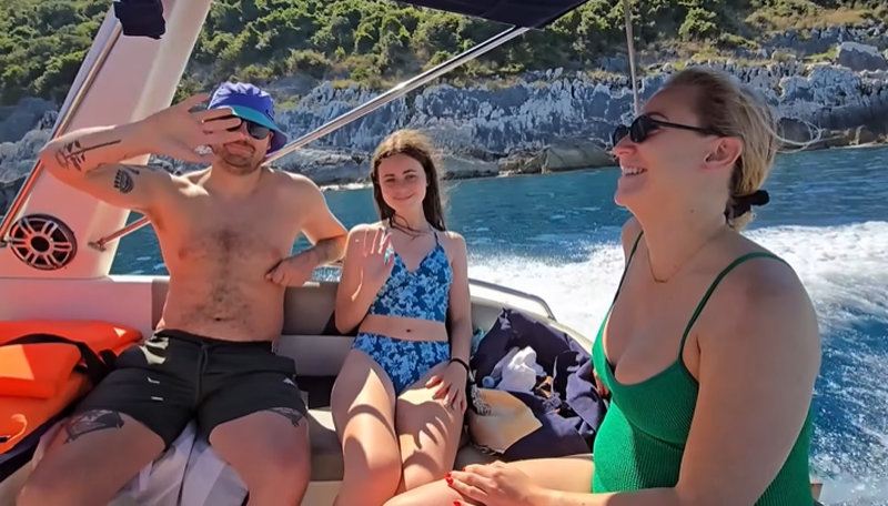 Sezoni turistik, kryeministri Rama ndan rrëfimet e pushuesve: Plazhe dhe mikpritje fantastike