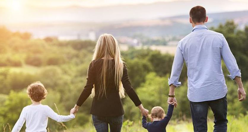 Shenjat që tregojnë se jeni rritur nga prindër të papjekur emocionalisht