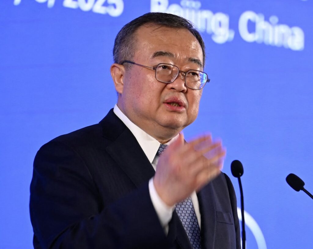 Shihej si ministri i Jashtëm i ardhshëm, arrestohet diplomati i lartë kinez