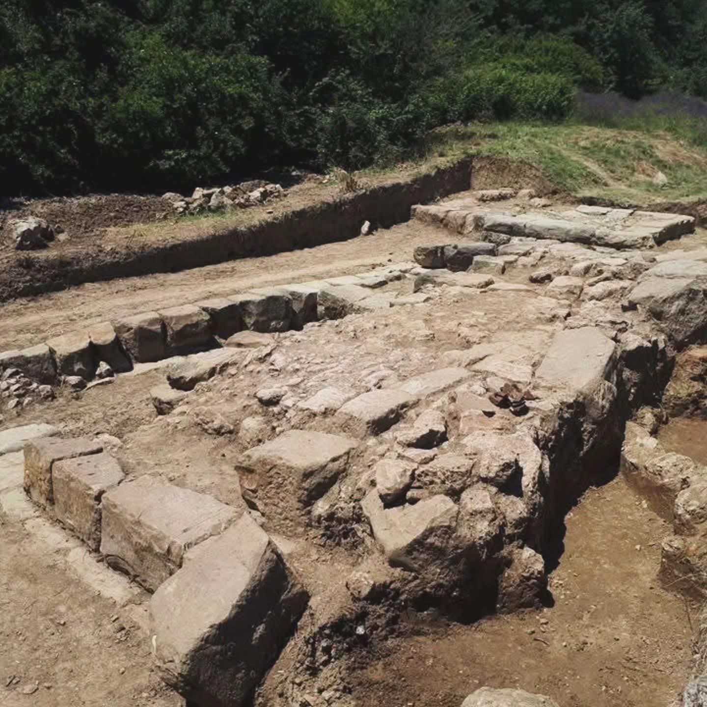 Shkodra pasurohet me një sit të ri arkeologjik. Gërmimet shqiptaro-polake zbulojnë gjurmë të qytetit antik ilir (FOTO)