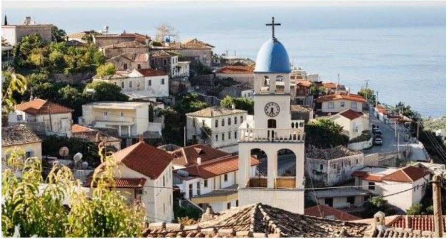 “Shqipëria, mes vendeve më të bukura të Europës”, Dhërmiu përshkruhet si alternativë ndaj Kroacisë dhe Greqisë