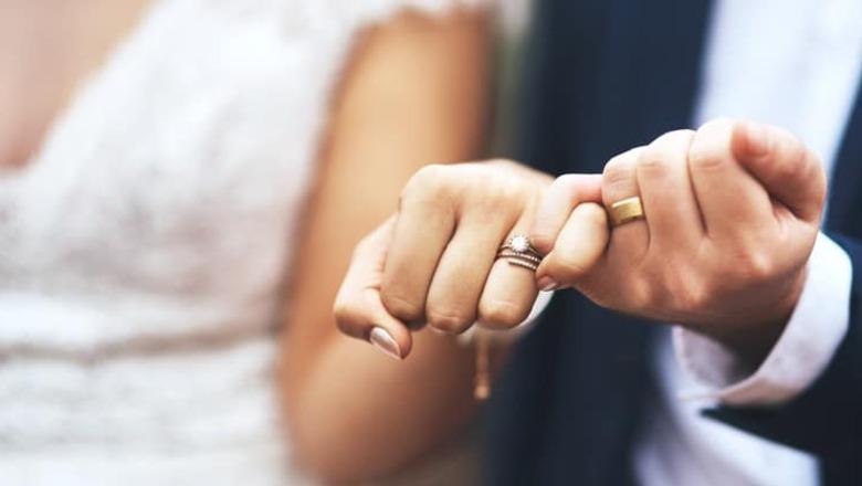 Shqiptarët nuk po martohen më, celebrimet bien 7.7%, zbresin në minimum historik