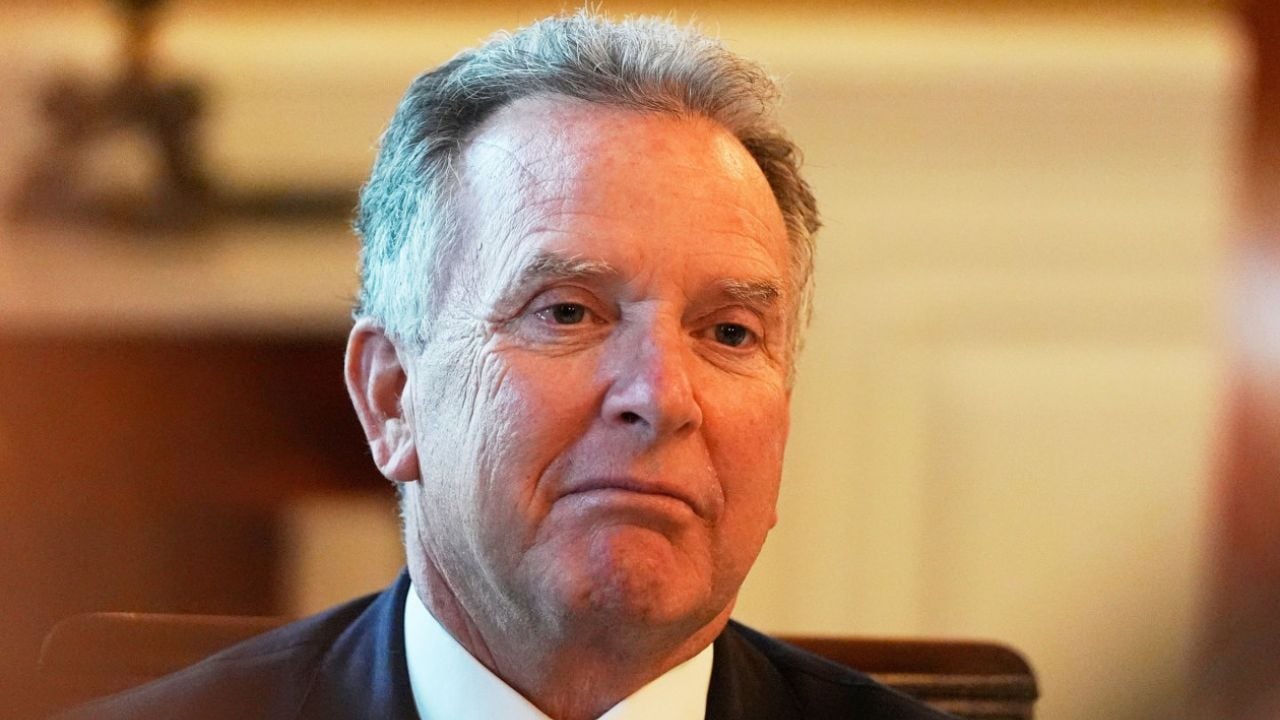 Shtëpia e Bardhë shpërthen ndaj Politico-s pas artikullit për të dërguarin special të Trump, Vance: Gazetari e dobët dhe operacion me ndikim të huaj