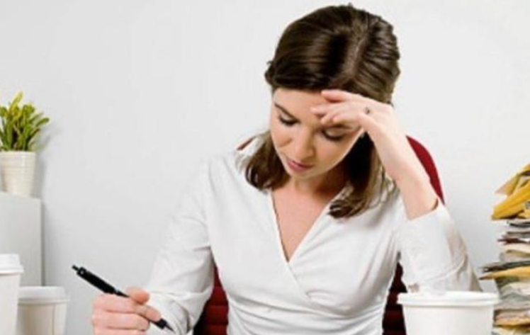 Si të menaxhoni stresin pas kthimit në punë