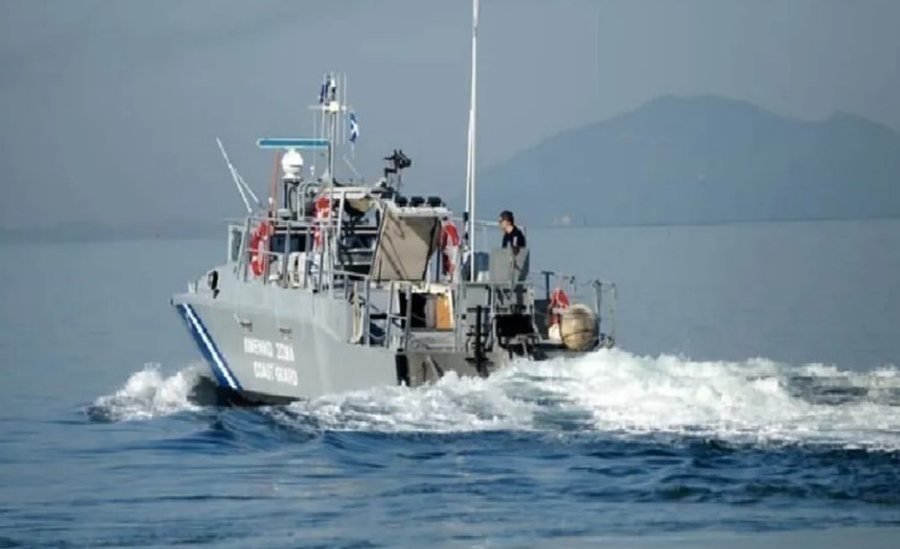 Skafi iu përplas me shkëmbin në Halkidiki/ Ja si paraqitet gjendja e 6 shqiptarëve në Greqi