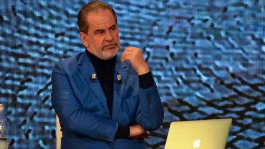 Sot lamtumira për Artur Zhejin! Homazhet mbahen tek Universiteti i Arteve të Bukura