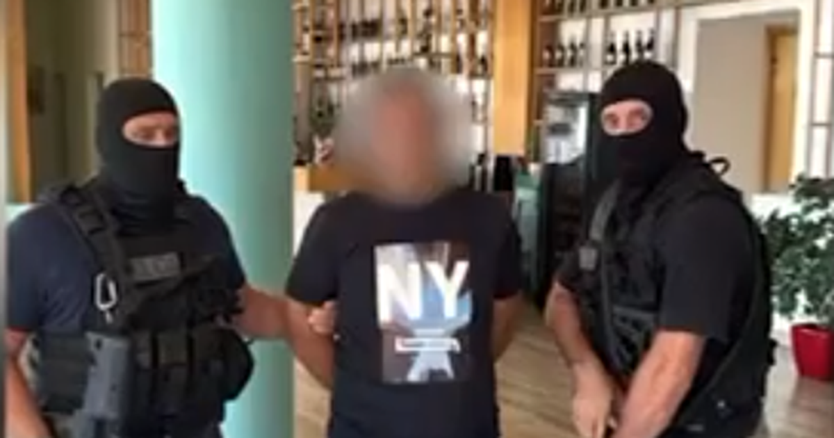 Strehuan prej muajsh “Pole Qorrin”! Njëri berber, tjetri i çonte ushqim…kush janë 3 bashkëpunëtorët e Flodian Plakut