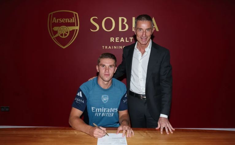 Suedi/ Policia heton të shtënat me armë dhe shantazhin pas marrëveshjes 64 milionë paund të Viktor Gyokeres te Arsenali