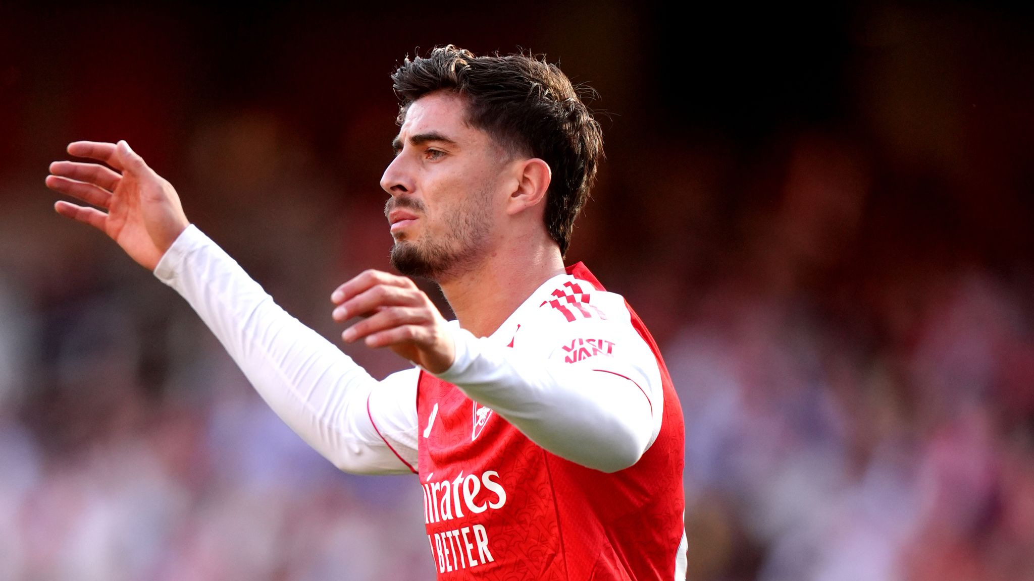 Sulmuesi i Arsenal operohet pas dëmtimit në gju, pritet të kthehet në fund të shtatorit