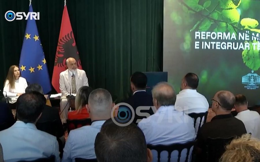 SYRI TV/Shërbimet e verës tenderohen në vjeshtë, ilaçet blihen në shtator, koshat për plazhet e Lezhës, ende pa u blerë