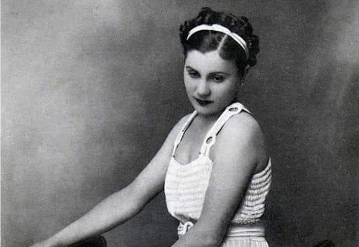 Tefta Tashko: Kur më vjen burri nga stani (teksti Lasgush Poradeci) Video