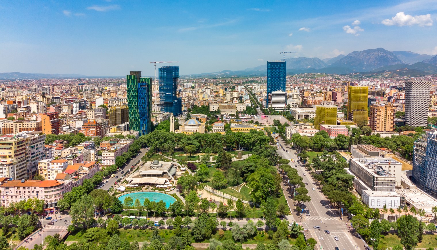 Tirana, një nga dhjetë vendet më të mira në Europë për nomadët dixhitalë