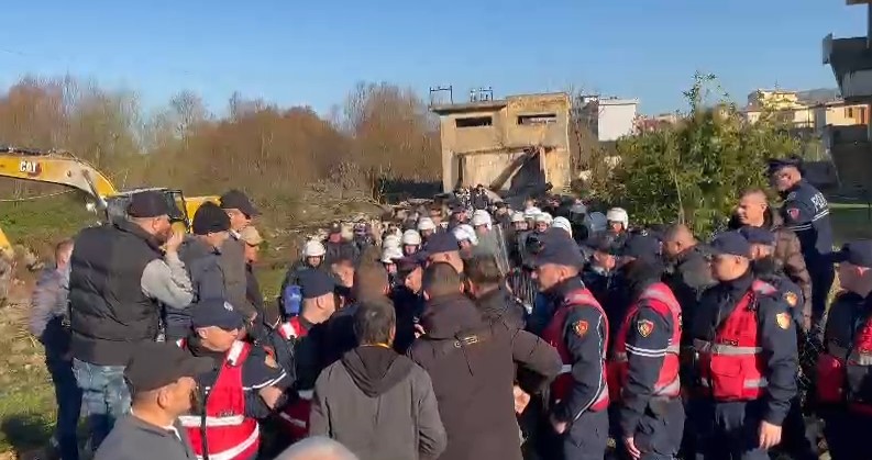 Tragjas, protesta e radhës për ujin. Banorët paralajmërojnë përshkallëzim të qëndrimeve