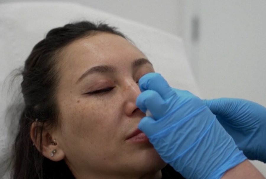 Trendi i ndërhyrjeve estetike në Britani