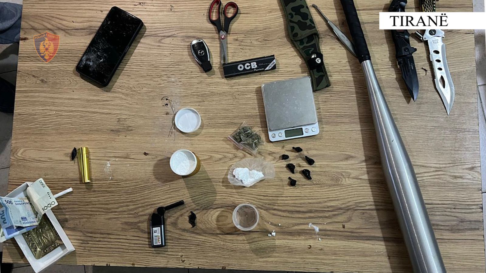 U kapën me drogë, përfundojnë në pranga 2 persona në Tiranë