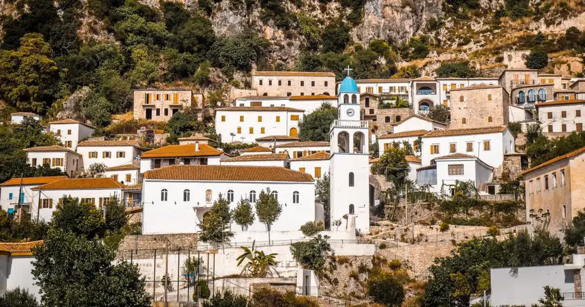 U zhduk pa gjurmë në Dhërmi! I vëllai alarmoi Policinë, 27-vjeçari pas 5 ditësh kthehet në shtëpi