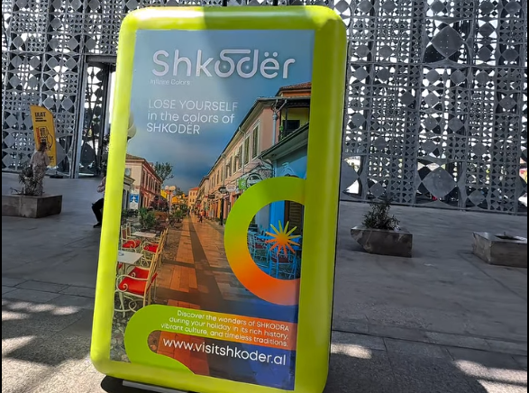 “Valixhja e Shkodrës” mirëpret udhëtarët në Rinas