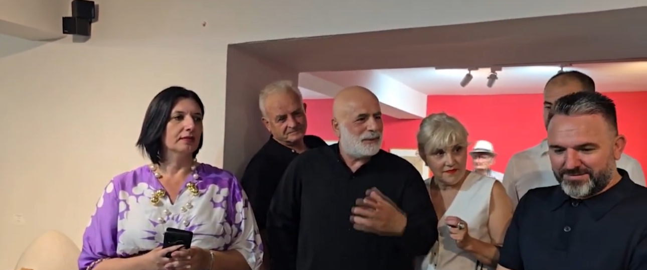 Vasil Vasili kthehet pas 35 vitesh me ekspozitën ‘Asnjëherë shumë larg’