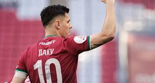 VIDEO/ Mirlinda Daku nuk përmbahet, tund rrjetën 2 herë në 45 minutat e para