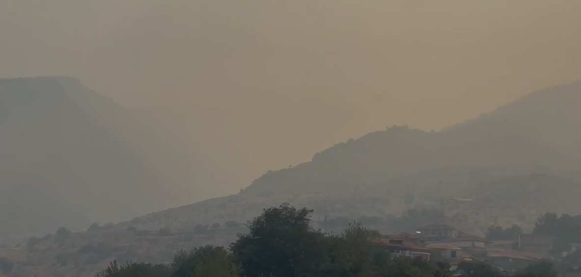 Vijon operacioni mbi Lazarat, ndalet përparimi i zjarrit drejt Gjirokastrës (VIDEO)
