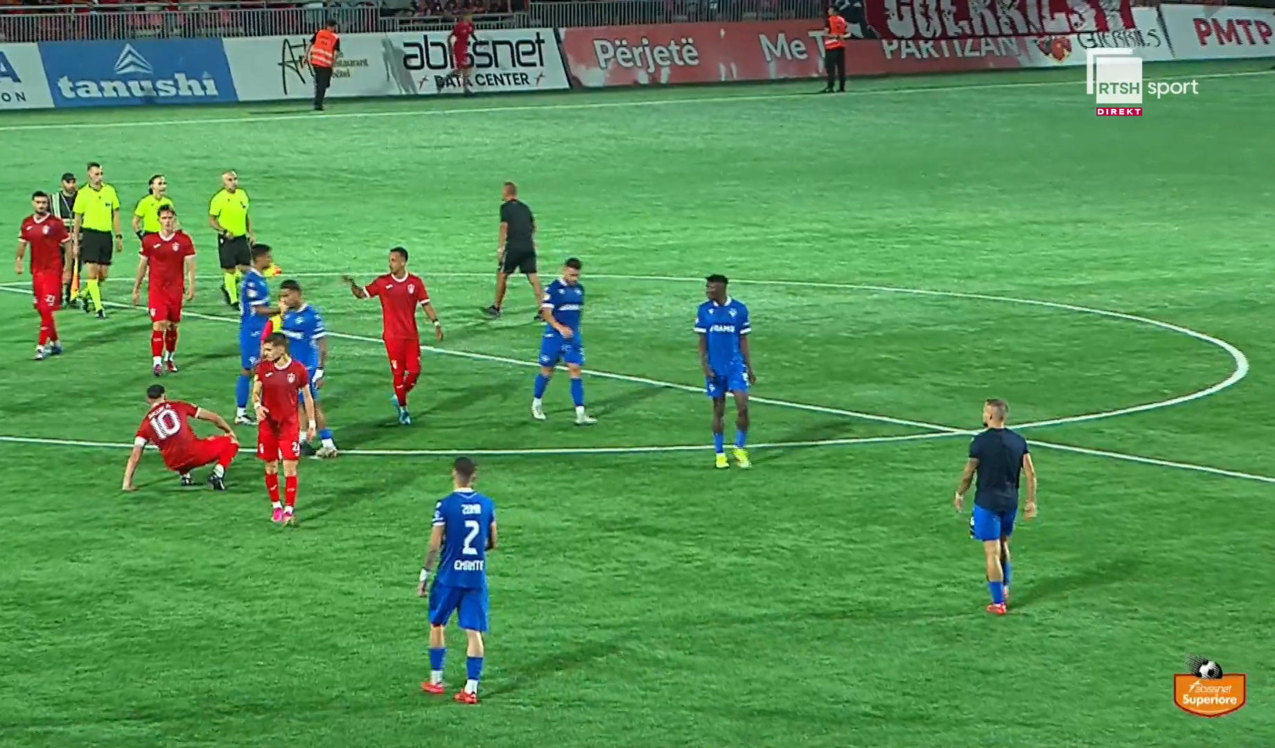 Vora debuton në Superiore me një autogol, Partizani merr tre pikët e para