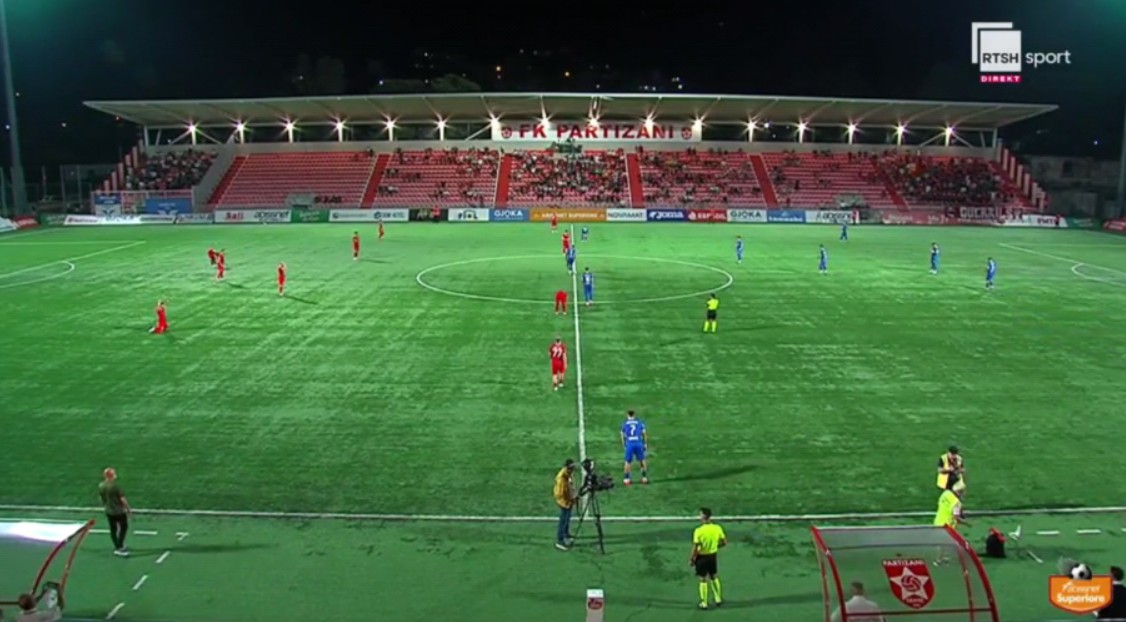 Vora debuton në Superiore, një autogol i jep avantazhin Partizanit në pjesën e parë (video)