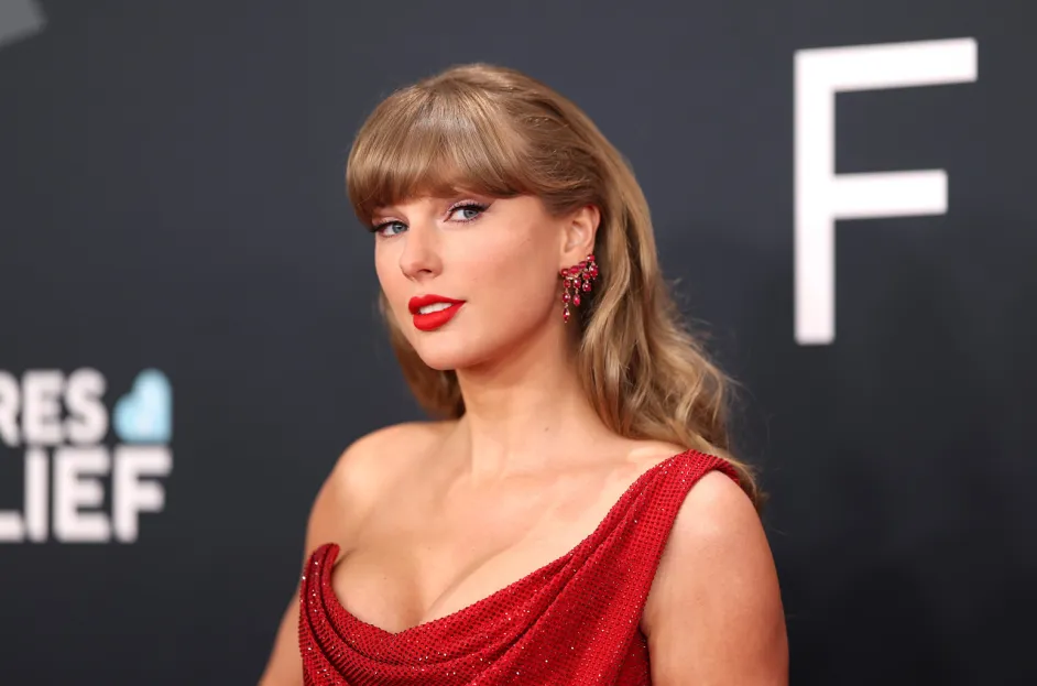 Zbulohet çmimi marramendës i unazës së fejesës së Taylor Swift