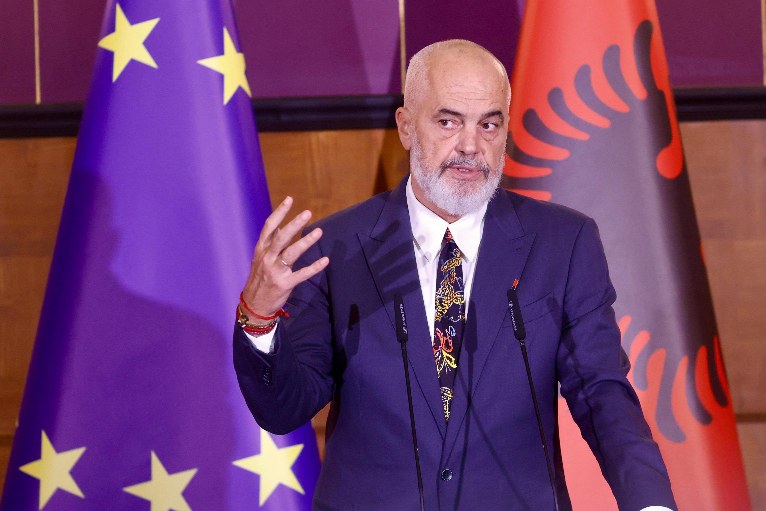 Zjarret/Rama: Dy ditë e net ekstremisht të vështira,flakët kanë qenë të pamëshirshme