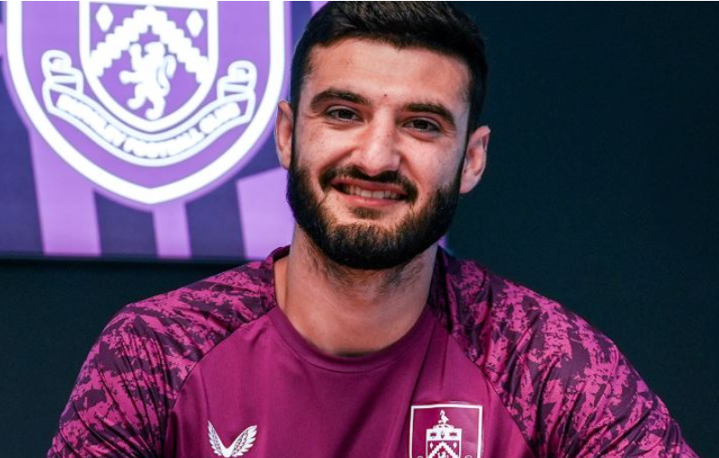 ZYRTARE/ Armando Broja firmos me Burnley
