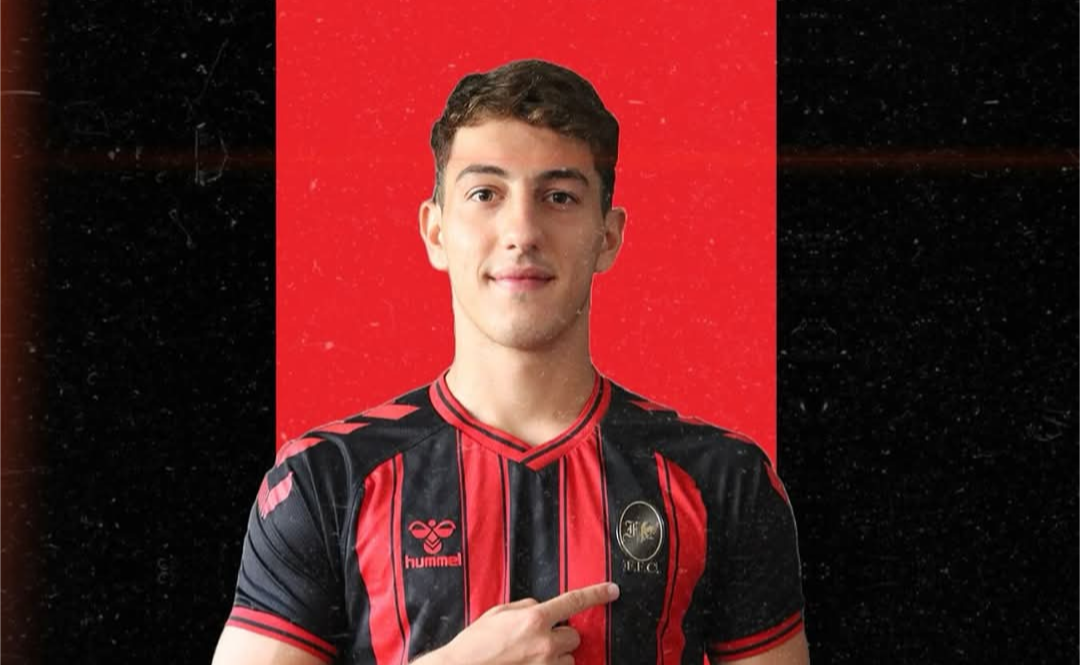 ZYRTARE/ Flamurtari prezanton goditjen e merkatos, sjell në Vlorë lojtarin e Cagliari-t