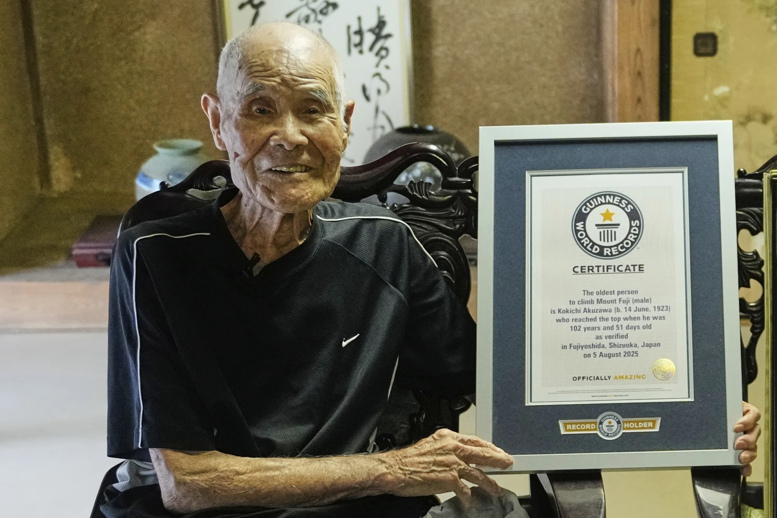 102-vjeçari bëhet personi më i moshuar që ka ngjitur malin Fuji