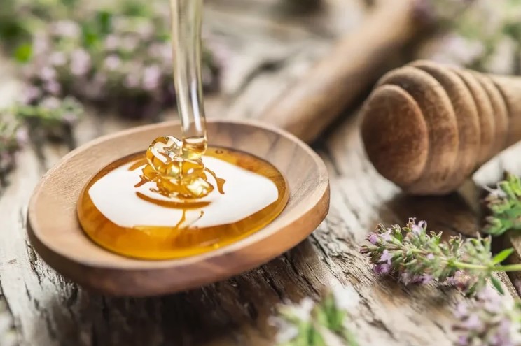 A mundet mjalti të përmirësojë shëndetin e zemrës? Ja sasia që rekomandohet