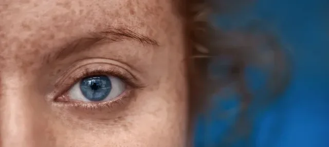 A ndikon ngjyra e syve tek depresioni? Ja çfarë zbulon studimi i fundit