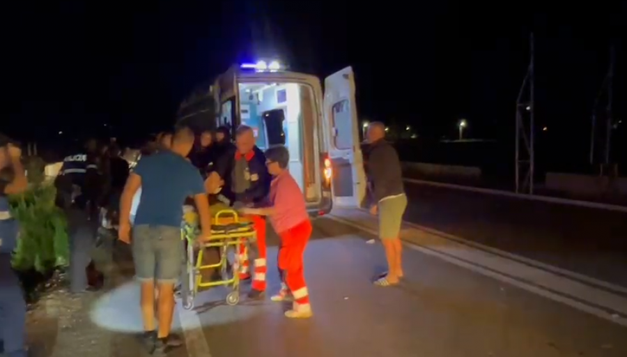 Aksident i rëndë në Dukat Fushë. Përplasen dy automjete , 4 të plagosur, 2 në gjendje të rëndë