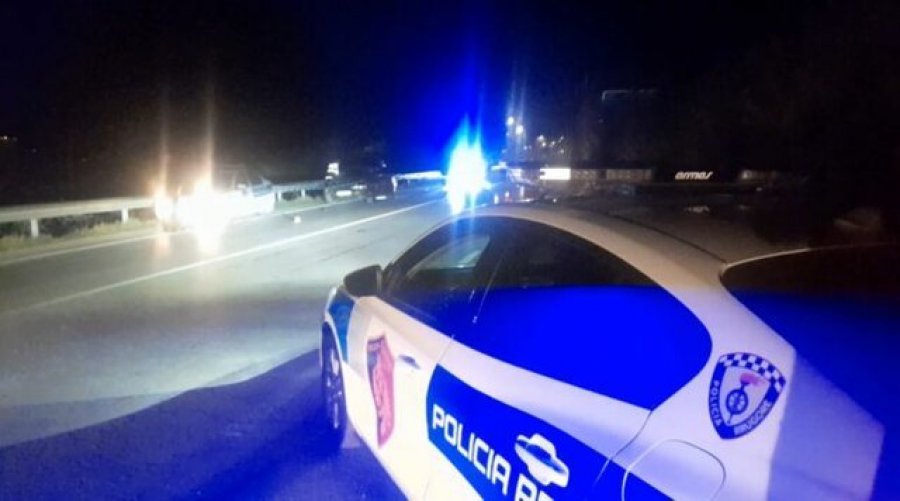 Aksident në Sarandë-Delvinë, plagoset një grua