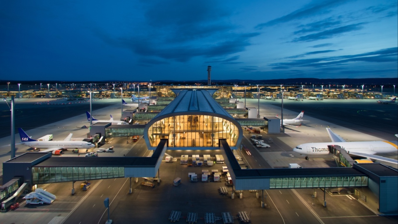 Alarm për dron në aeroportet e Oslos dhe Kopenhagenit, u mbyllën për disa orë! Dhjetëra fluturime të devijuara