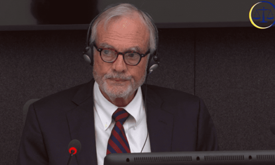 Amerikanët mbrojnë UÇK në Hagë, Covey: Ishte më shumë një lëvizje, s’ka pasur komandë qendrore