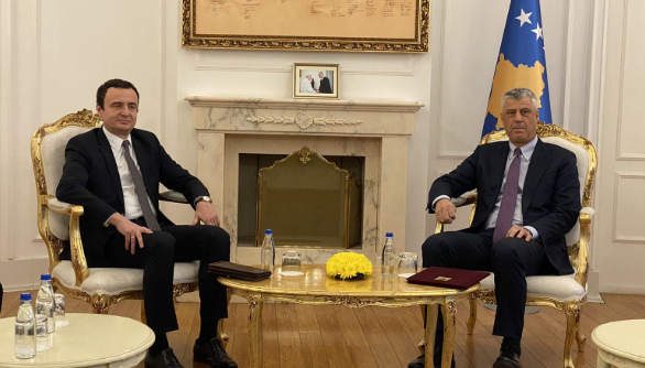 Amerikanët pro Hashim Thaçit dhe kundër Albin Kurtit