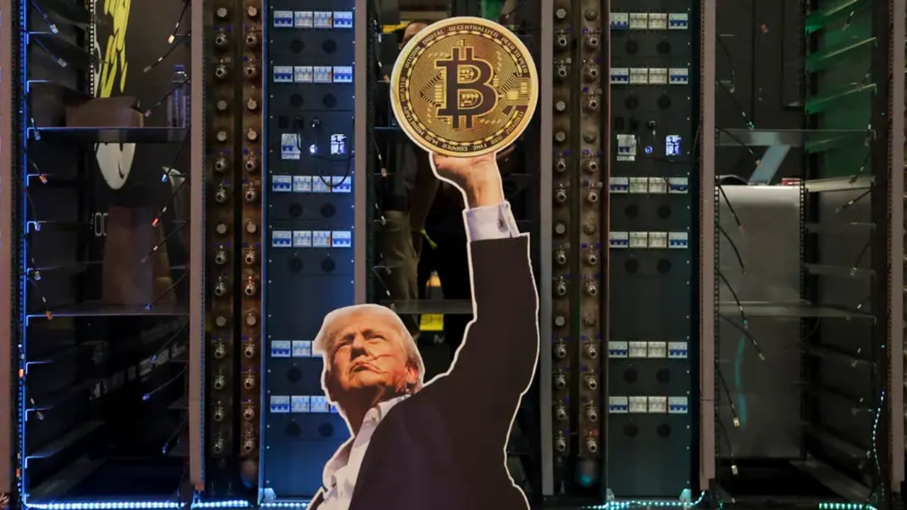 Analiza e DW: Trump po bëhet mbret i kriptomonedhave… por me çfarë çmimi?